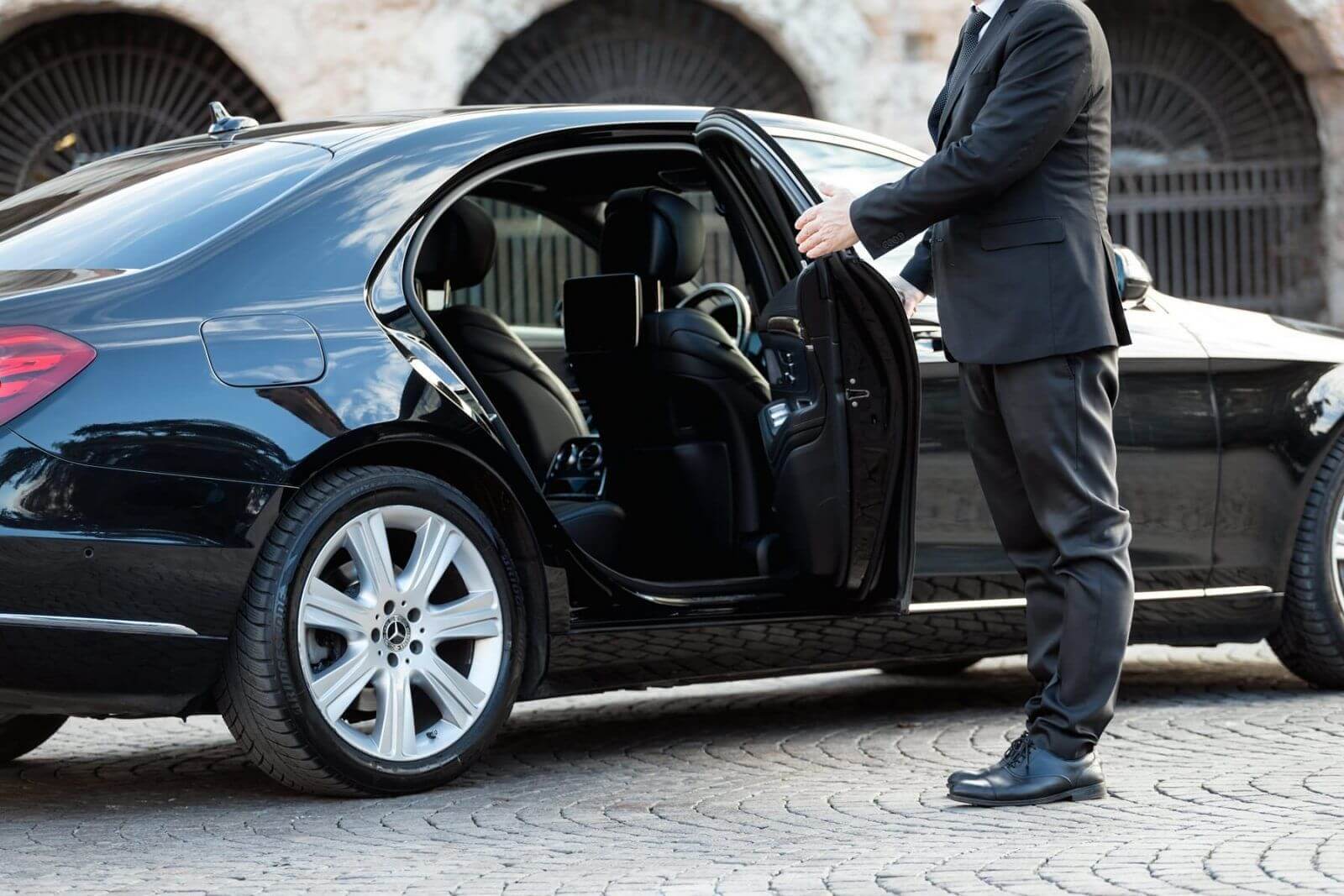 Chauffeur Service Luton