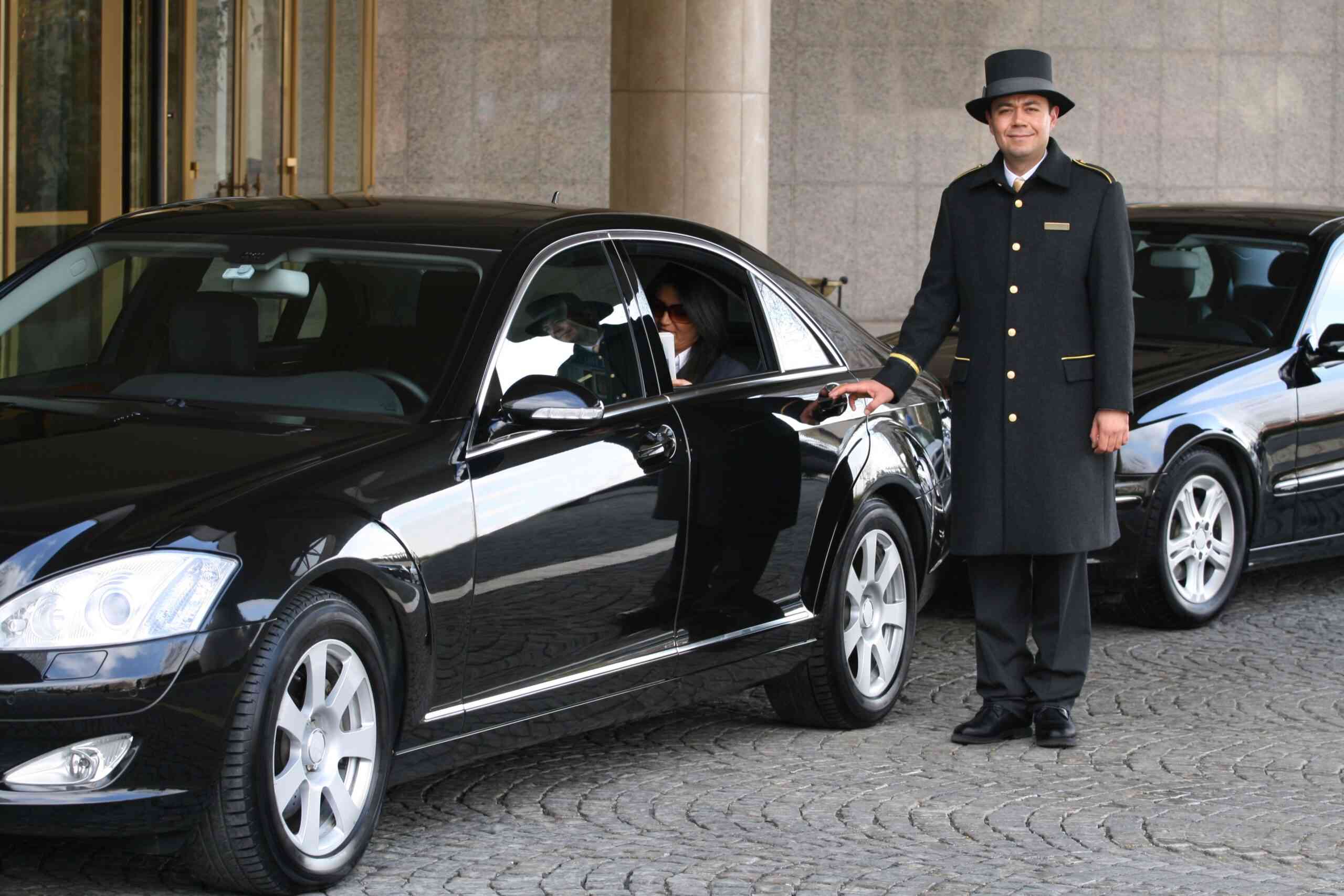 Striking Differences Between a Chauffeur and a Driver